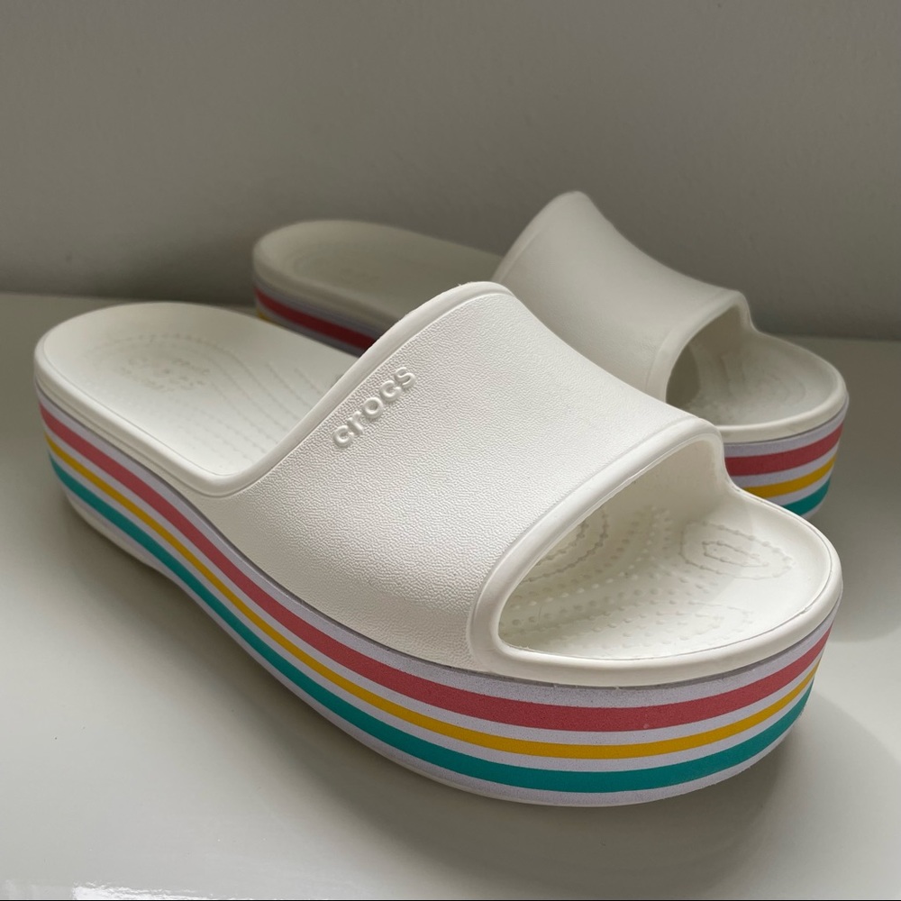 White pastel strip platform slip-on CROCS